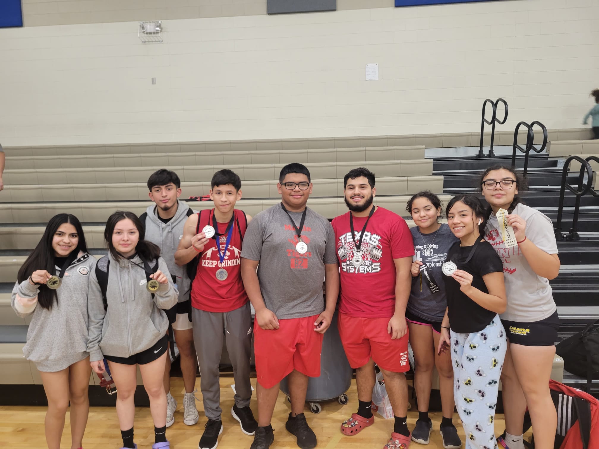 In Weightlifting, our Tigers participitated at the United South Invitational: 97.5, Zoey Gonzalez 1st place 105.5,  Clarissa Marquez 1st place & Dominique Reyes 2nd 123.5,  Riana Aguilar  4th 181.5,  Jennifer mosqueda 5th 123,  Jorge Sistoff 2nd 148, Jerry Vargas 5th 242 Peter Contreras 2nd 275,  Mark Garcia 2nd