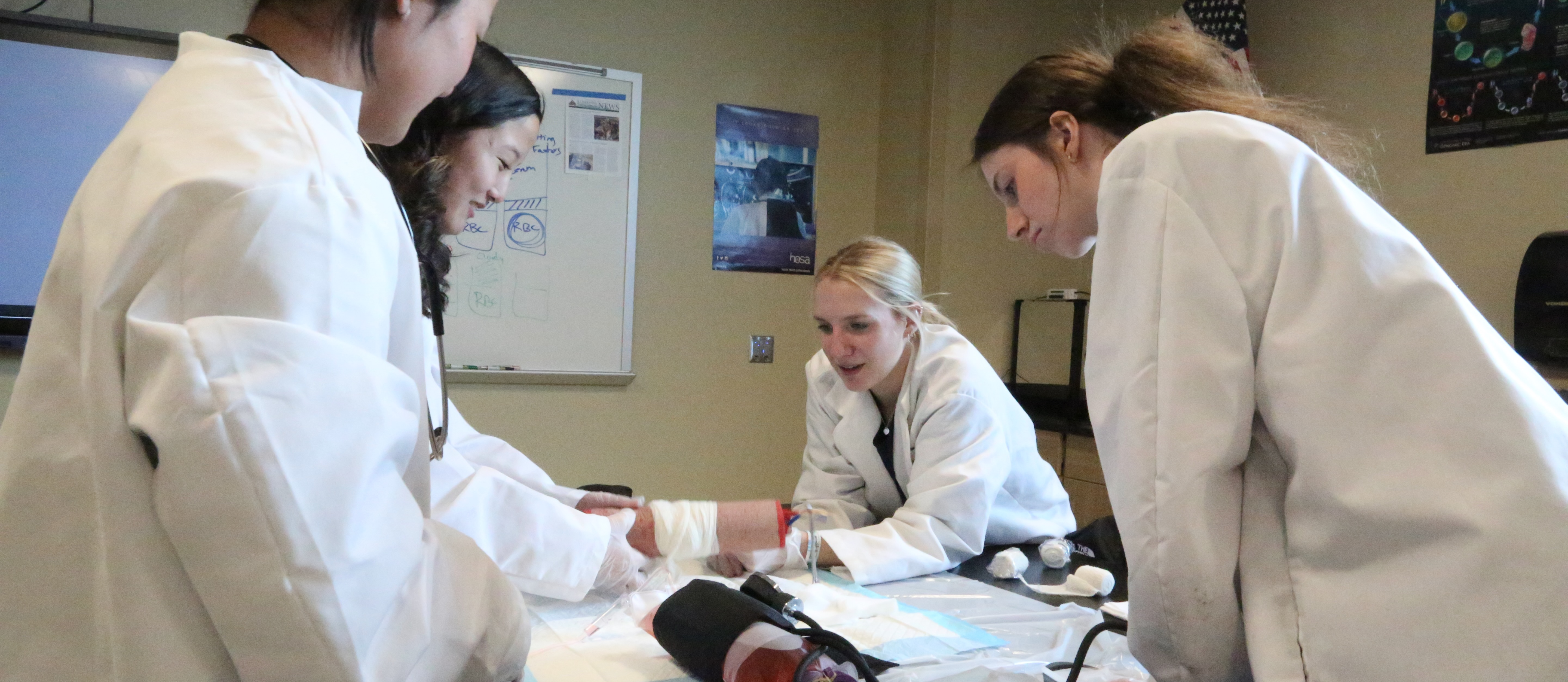 science students working in lab