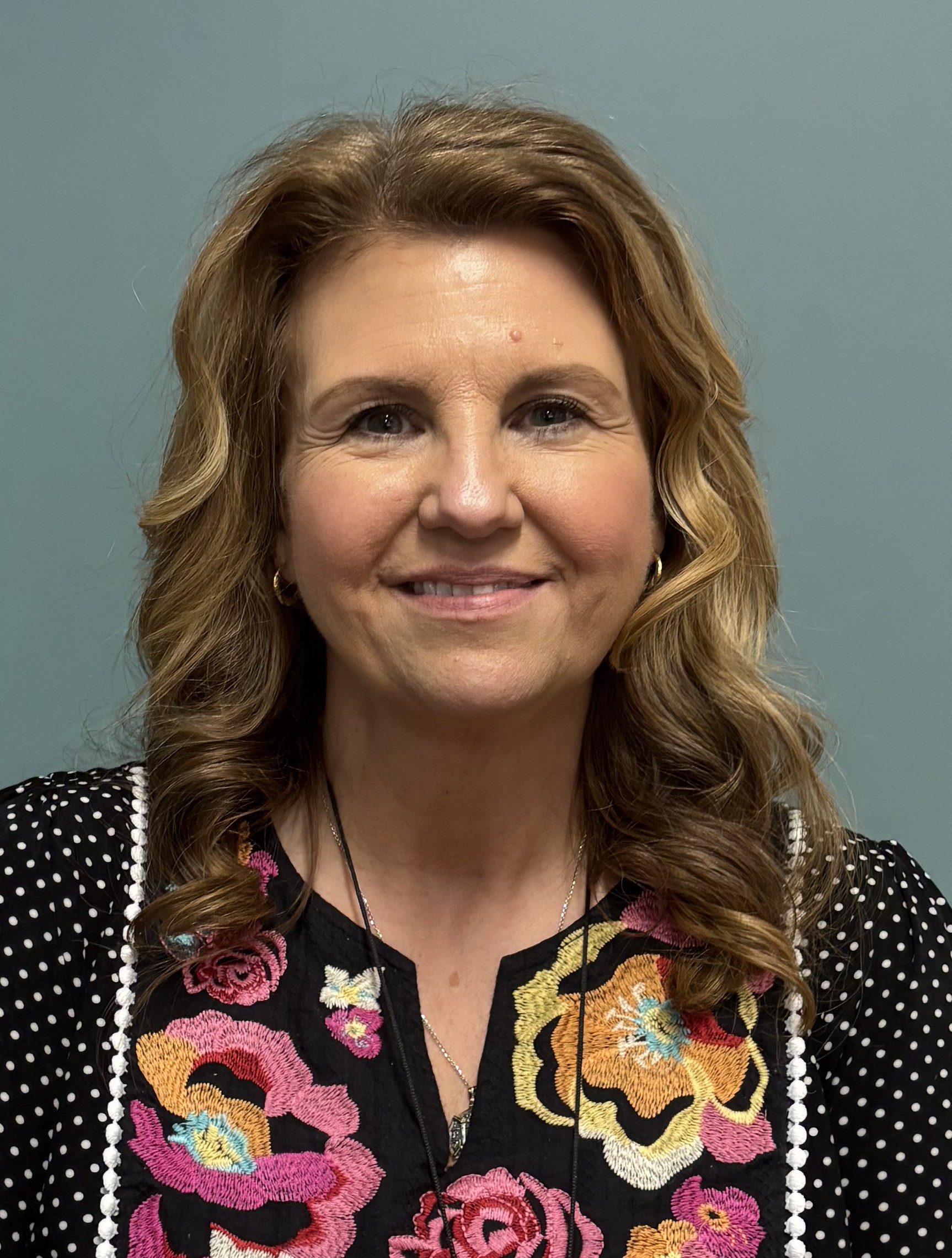 Headshot of Tracy Ellis