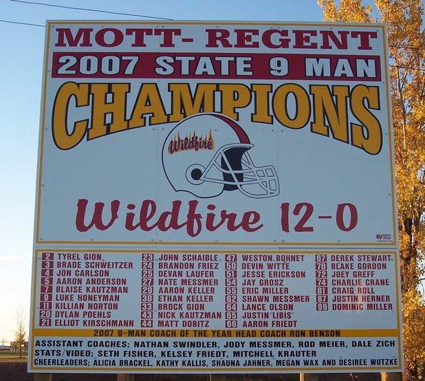 2008 Mott/Regent Wildfire Football 7-3