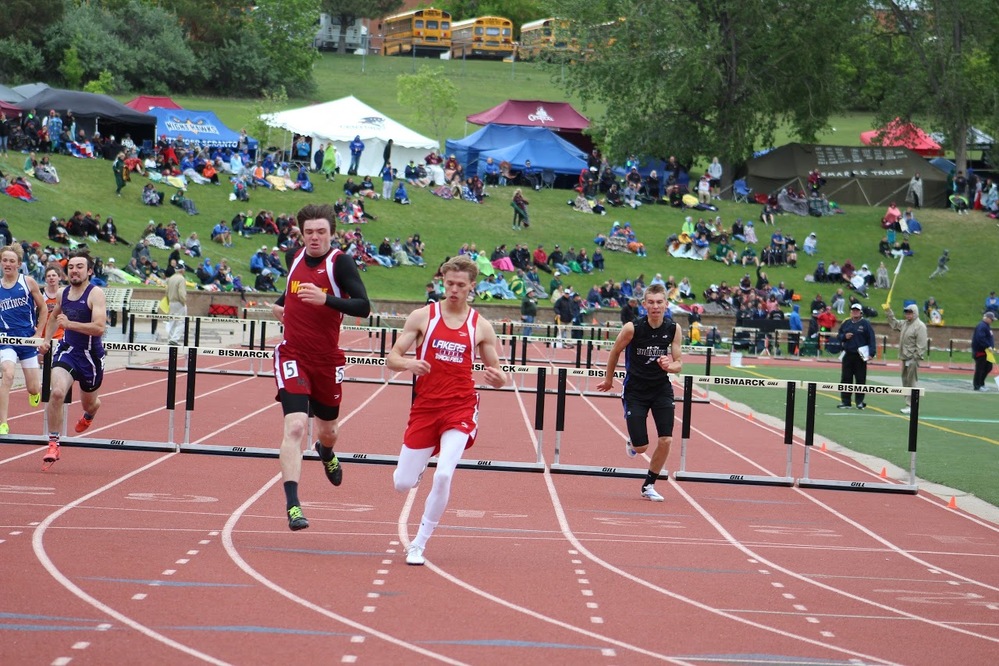 Brady in 300 M Hurdle Prelims