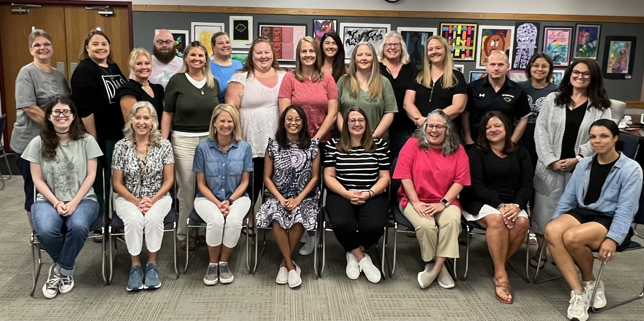 FZSD is launching our paraprofessional mentor program for 2024-25. Para mentors will guide and support new paras to this role by providing support and training . 