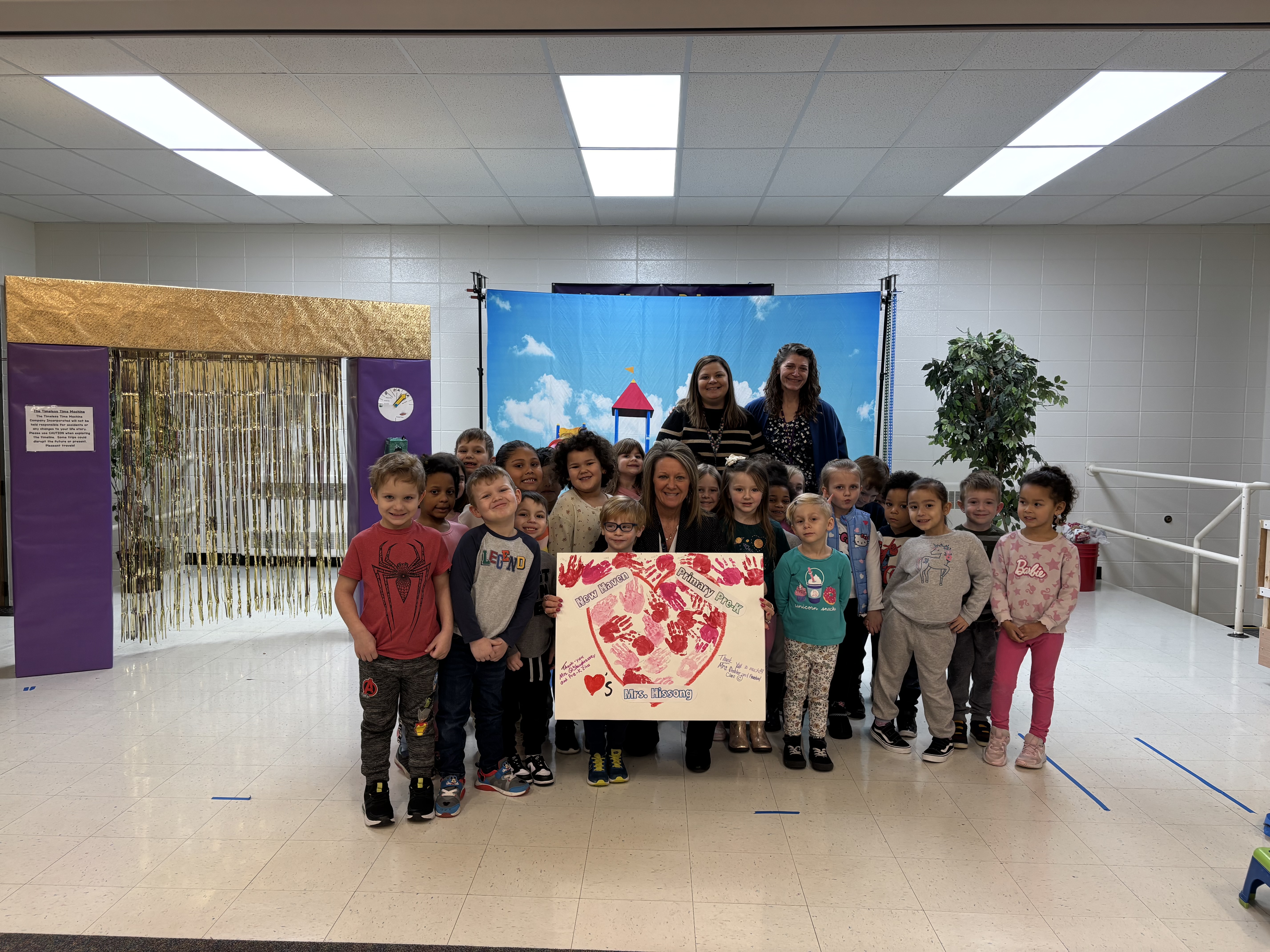 Superintendent Hissong visits PreK students