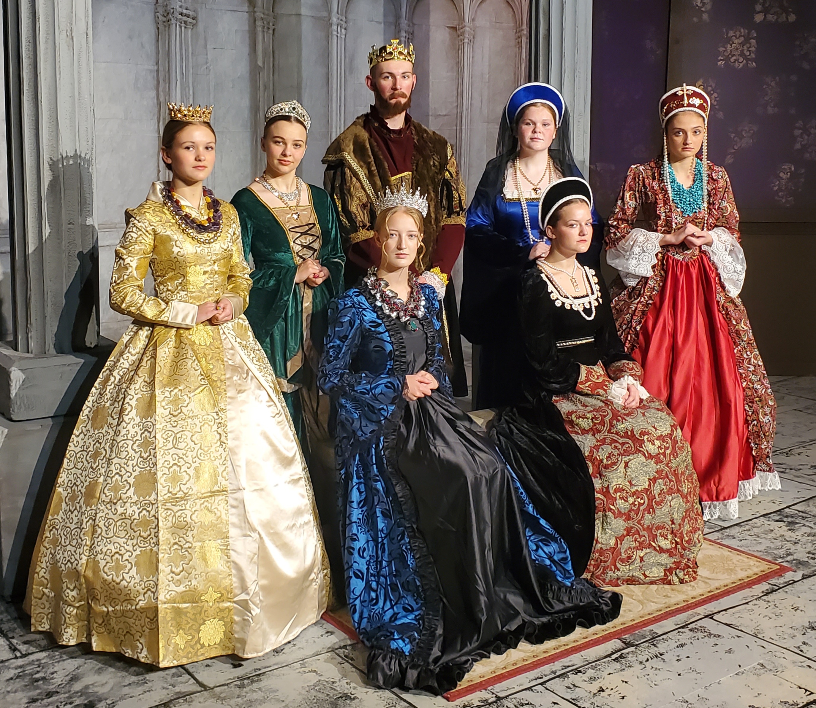 Queens Cast