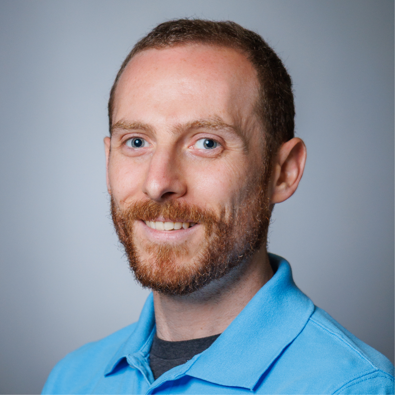 Alex Chase headshotr