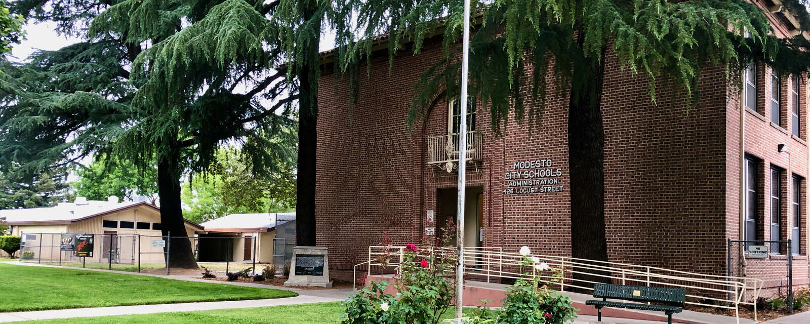 Exterior of Modesto City Schools District Office 