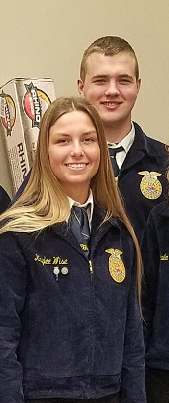 Students in FFA Blue Jackets