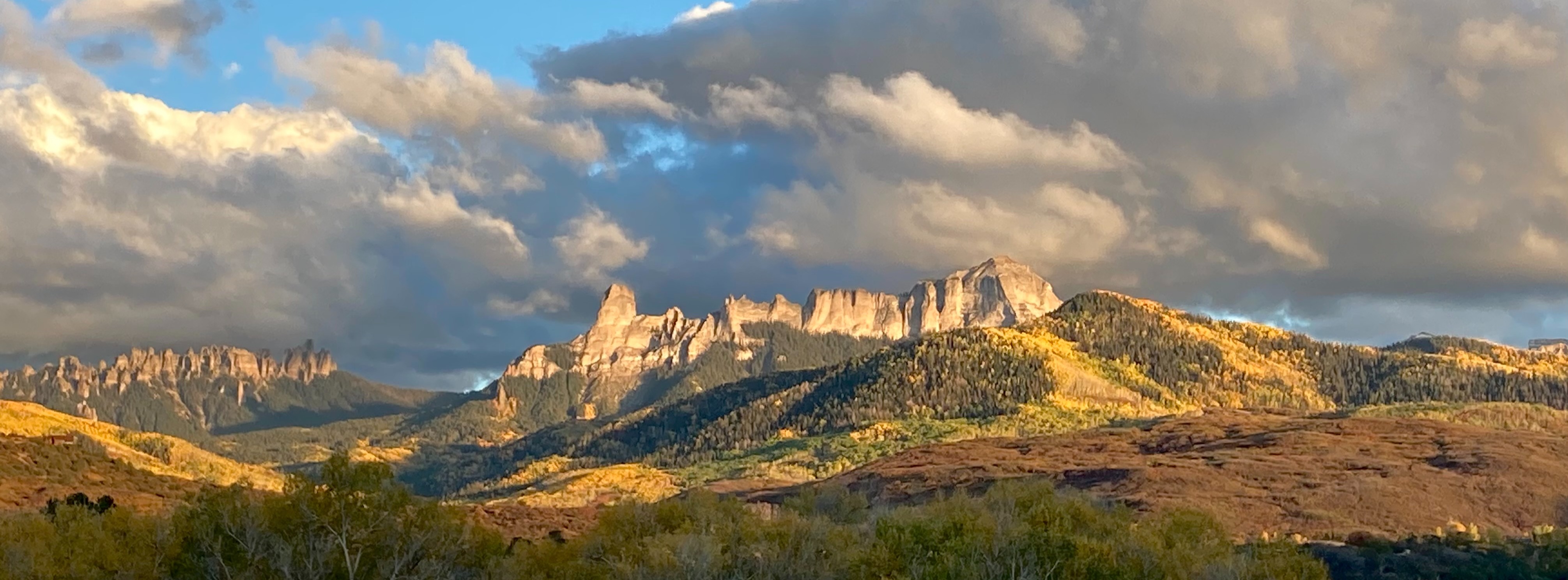 Chimney Rock landscape on a cloudy day