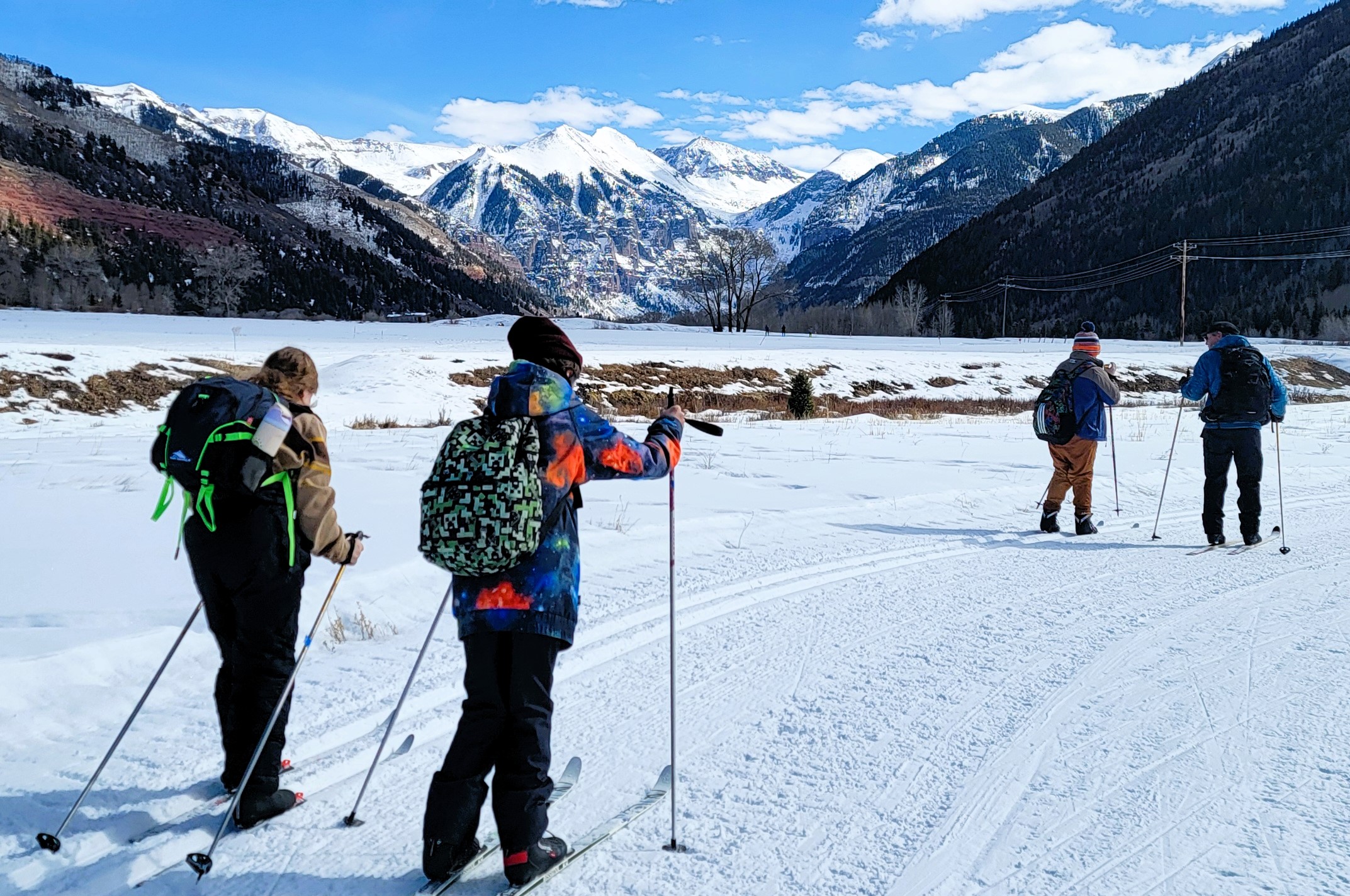 Middle Schoolers cross country skiing