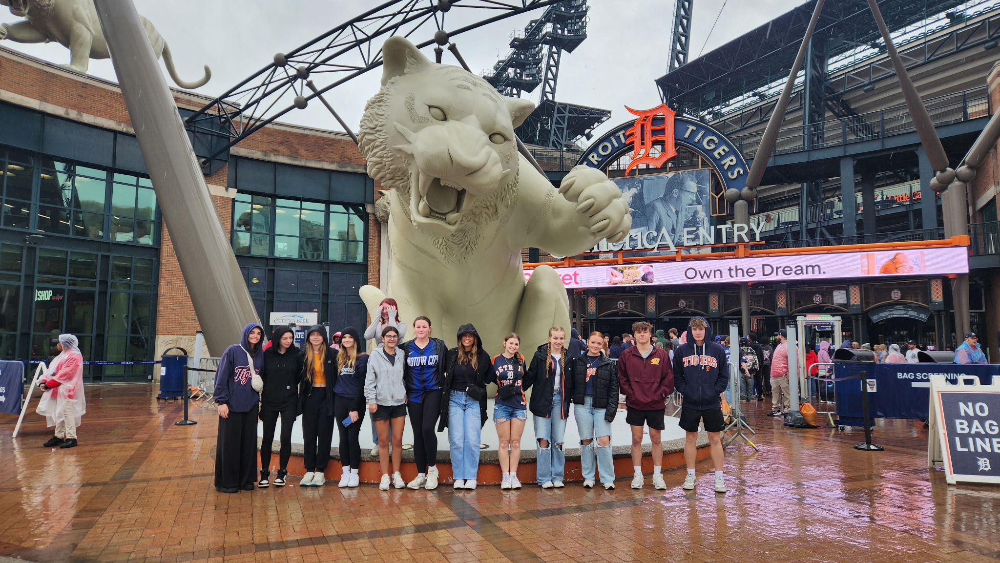 SCHS students at Comerica Park
