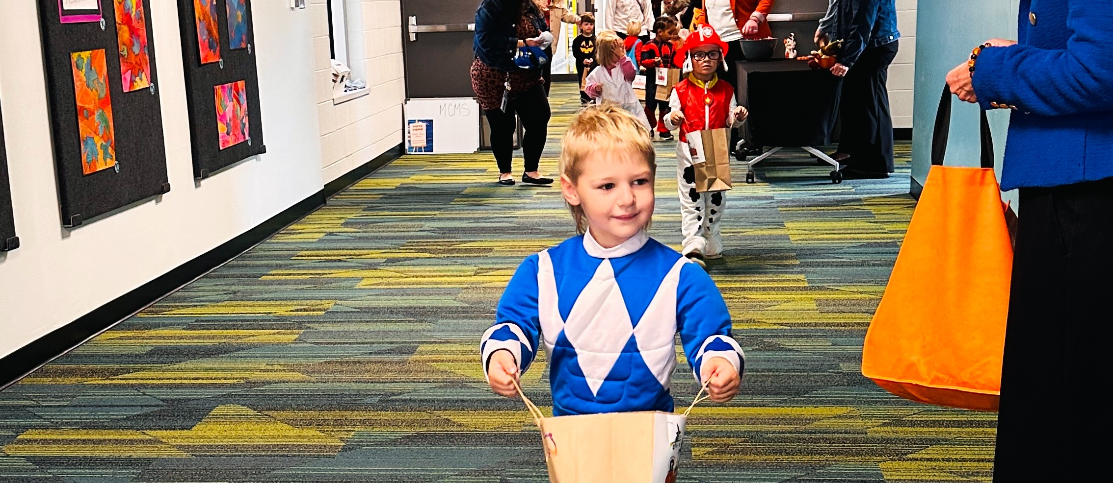 ECC students Trick or treating