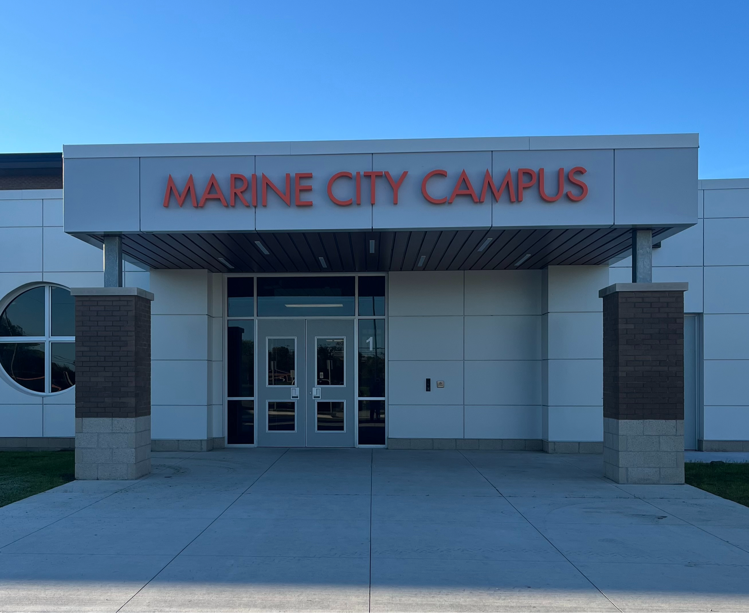 Marine City Middle School Building