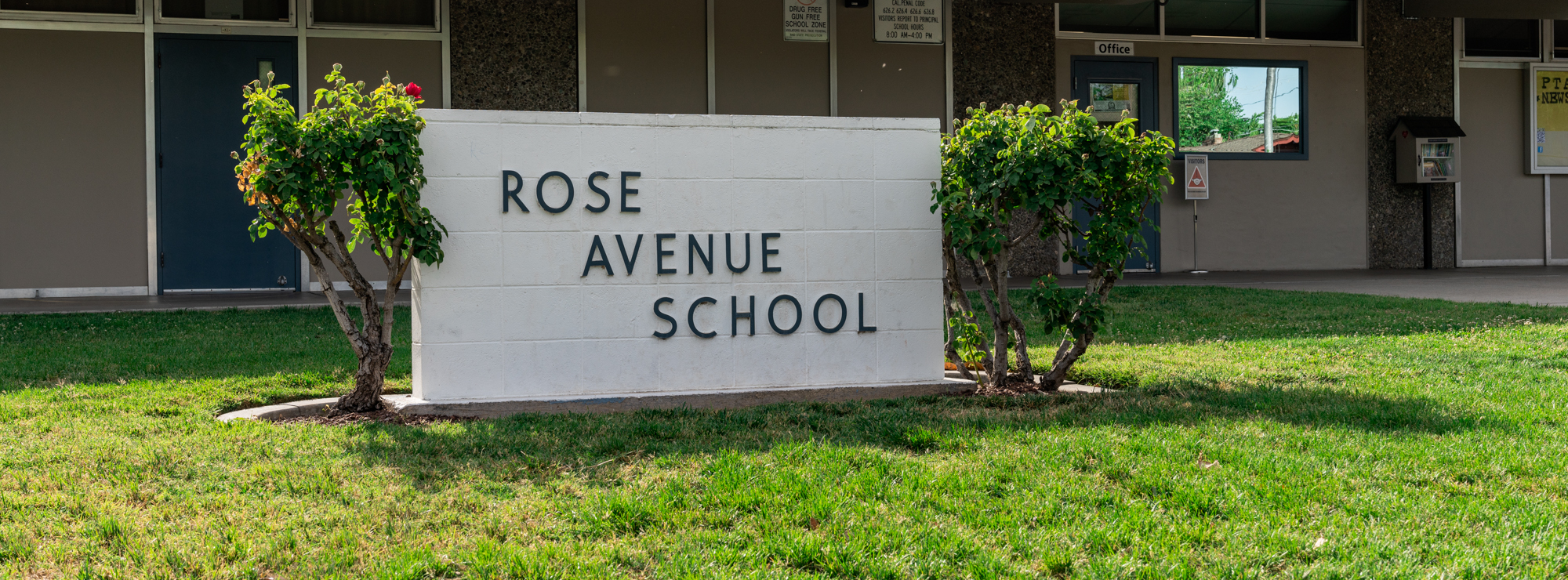 Rose Avenue School sign in front of the school