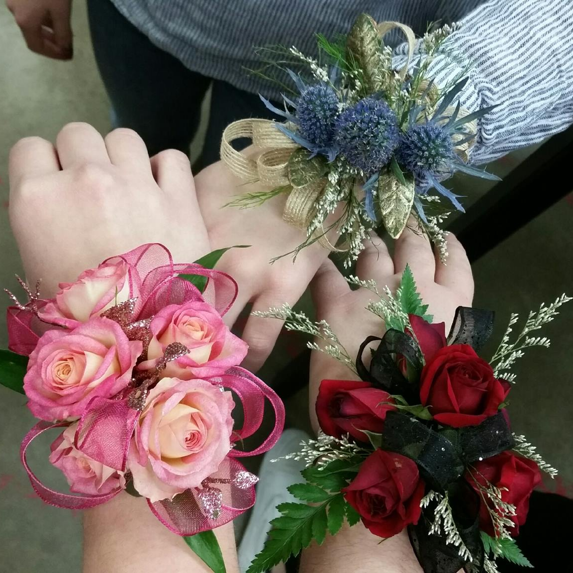 wrist-corsages