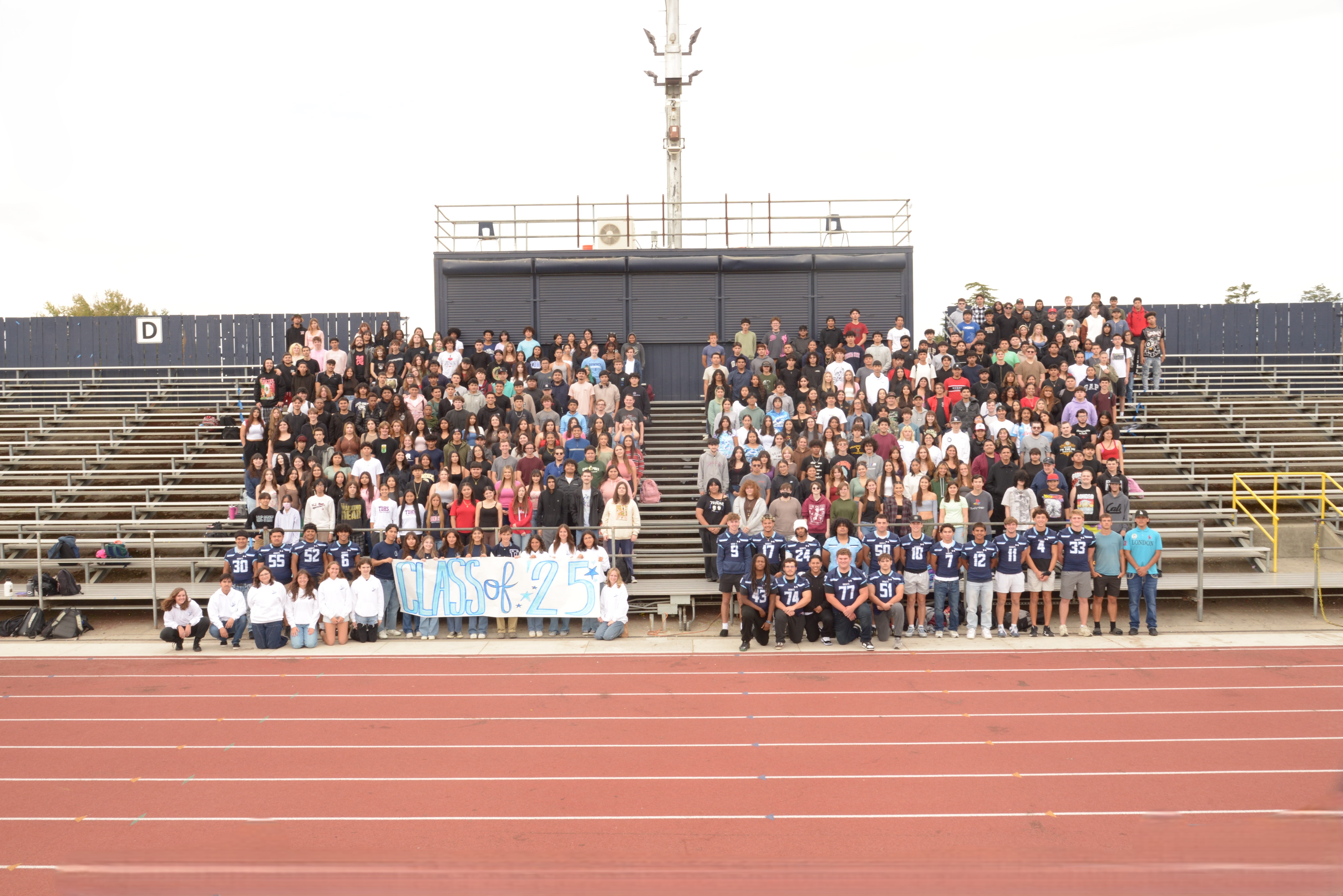 Class of 2025 Senior Pano picture 