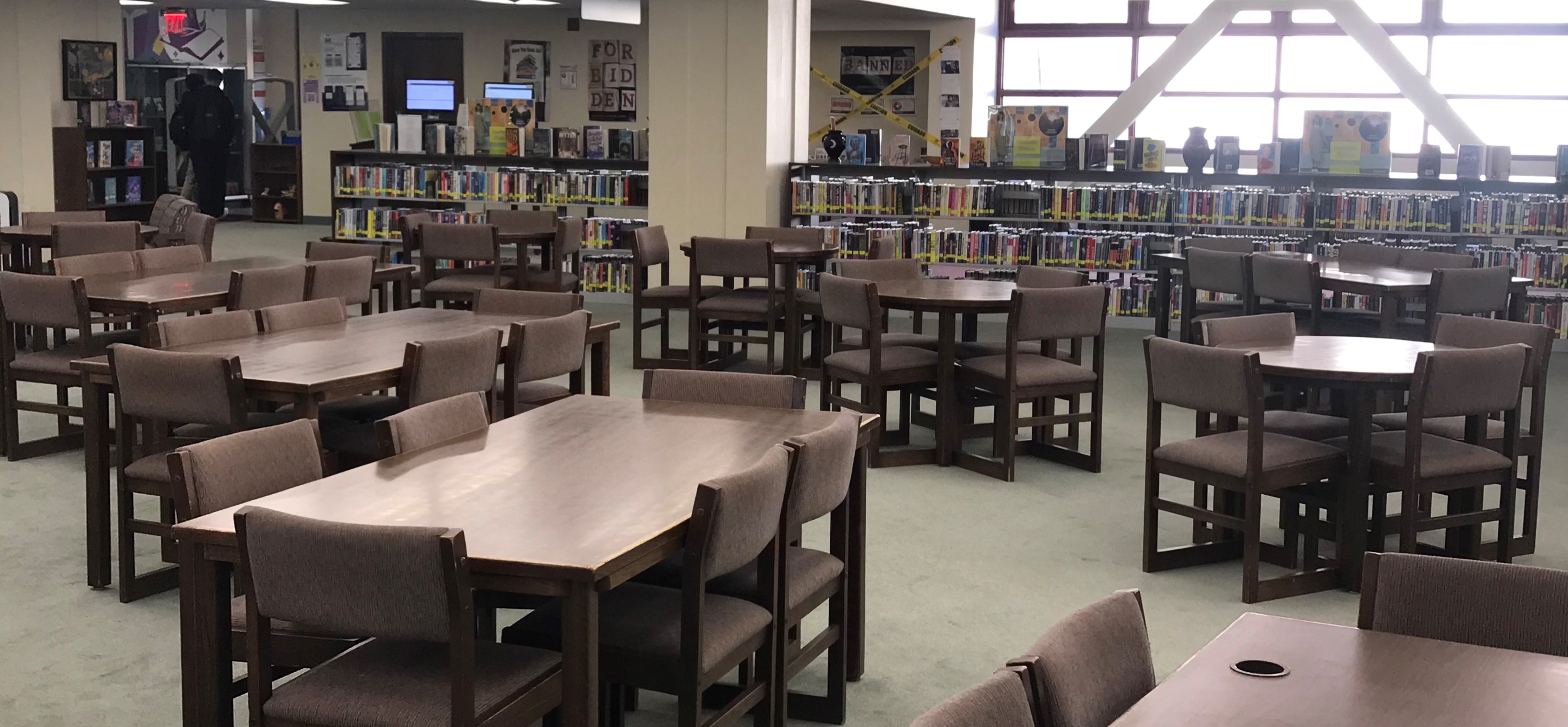 Picture of the inside of the library at Johansen