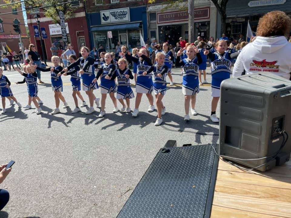 Cheerleaders in Homecoming Parade