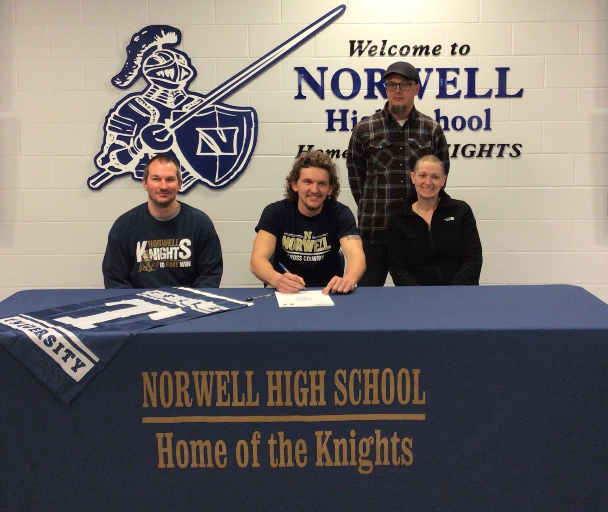 Huss Signs with Trine University