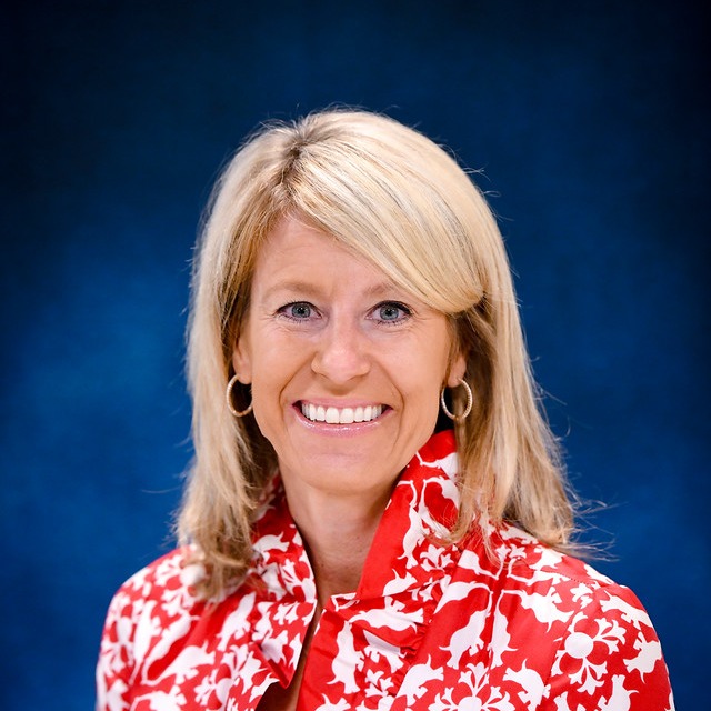 Sharon Wikin Headshot 