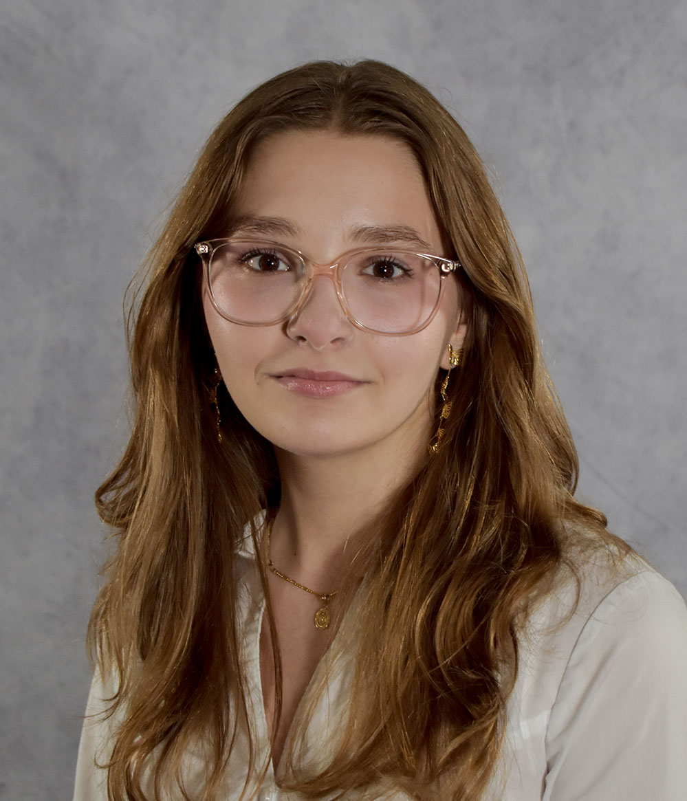Evelyn Siedlarczyk , Student Member