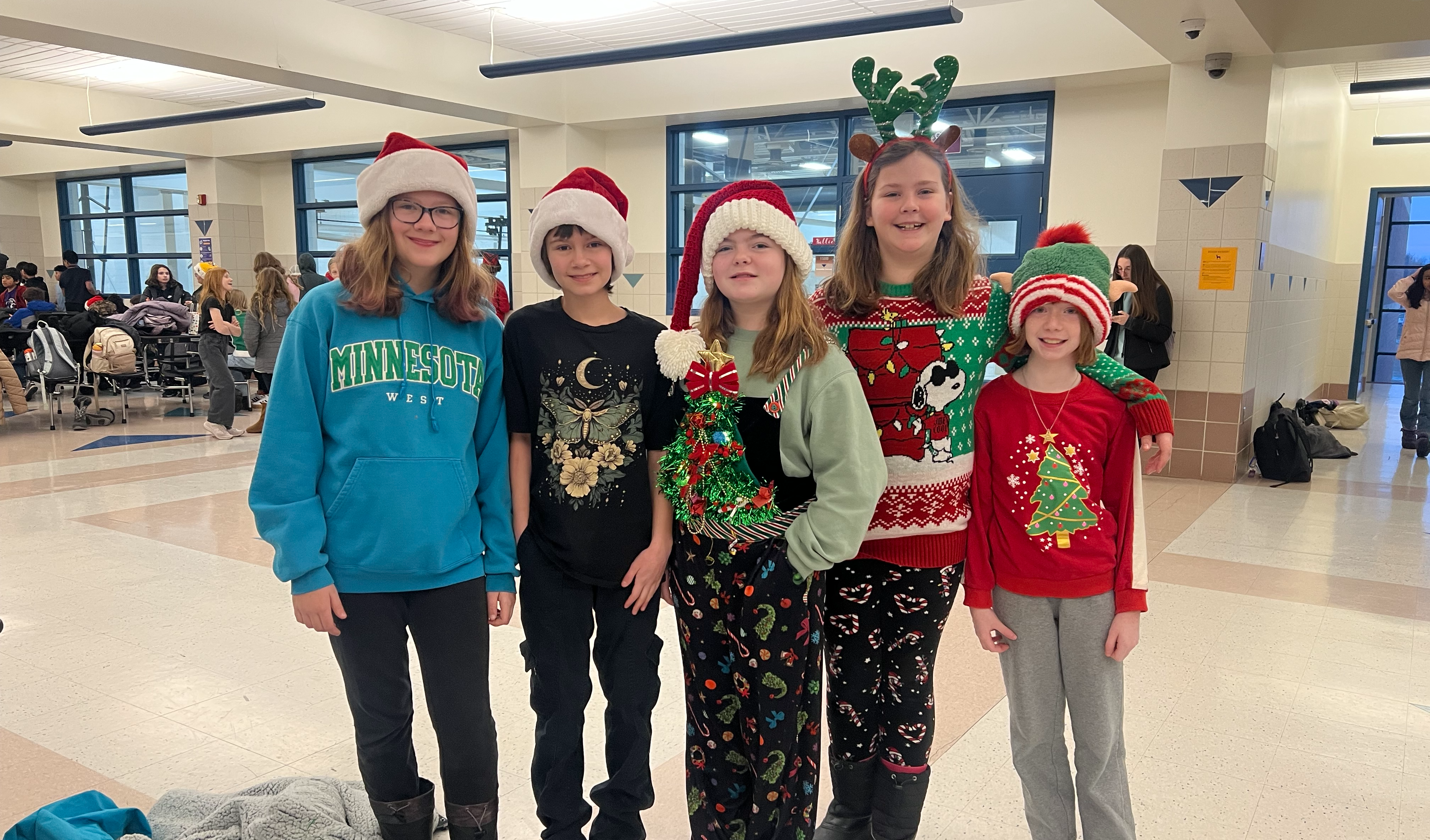 MMS students in Holiday Spirit