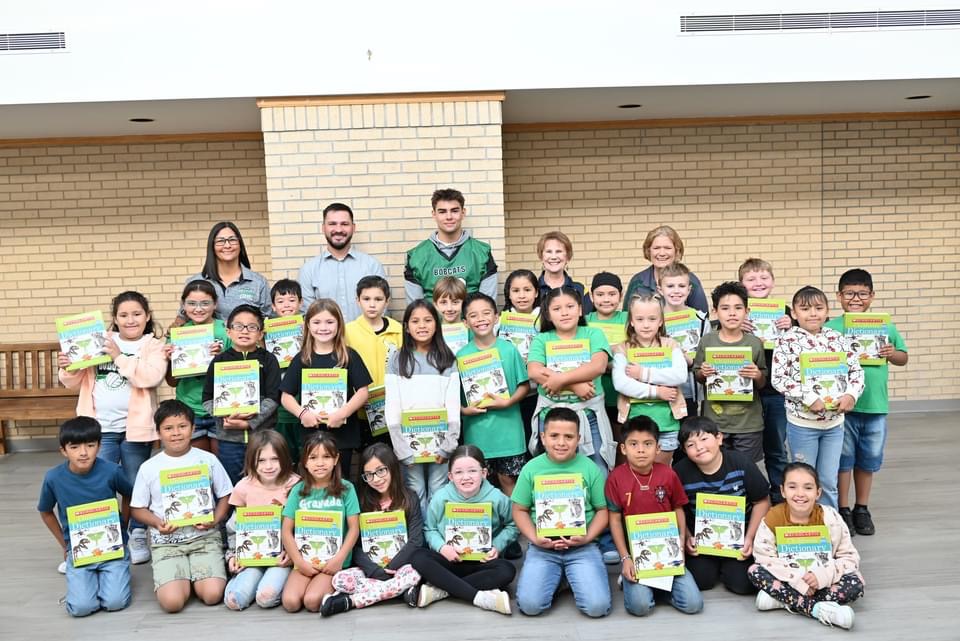 3rd grade class received dictionaries