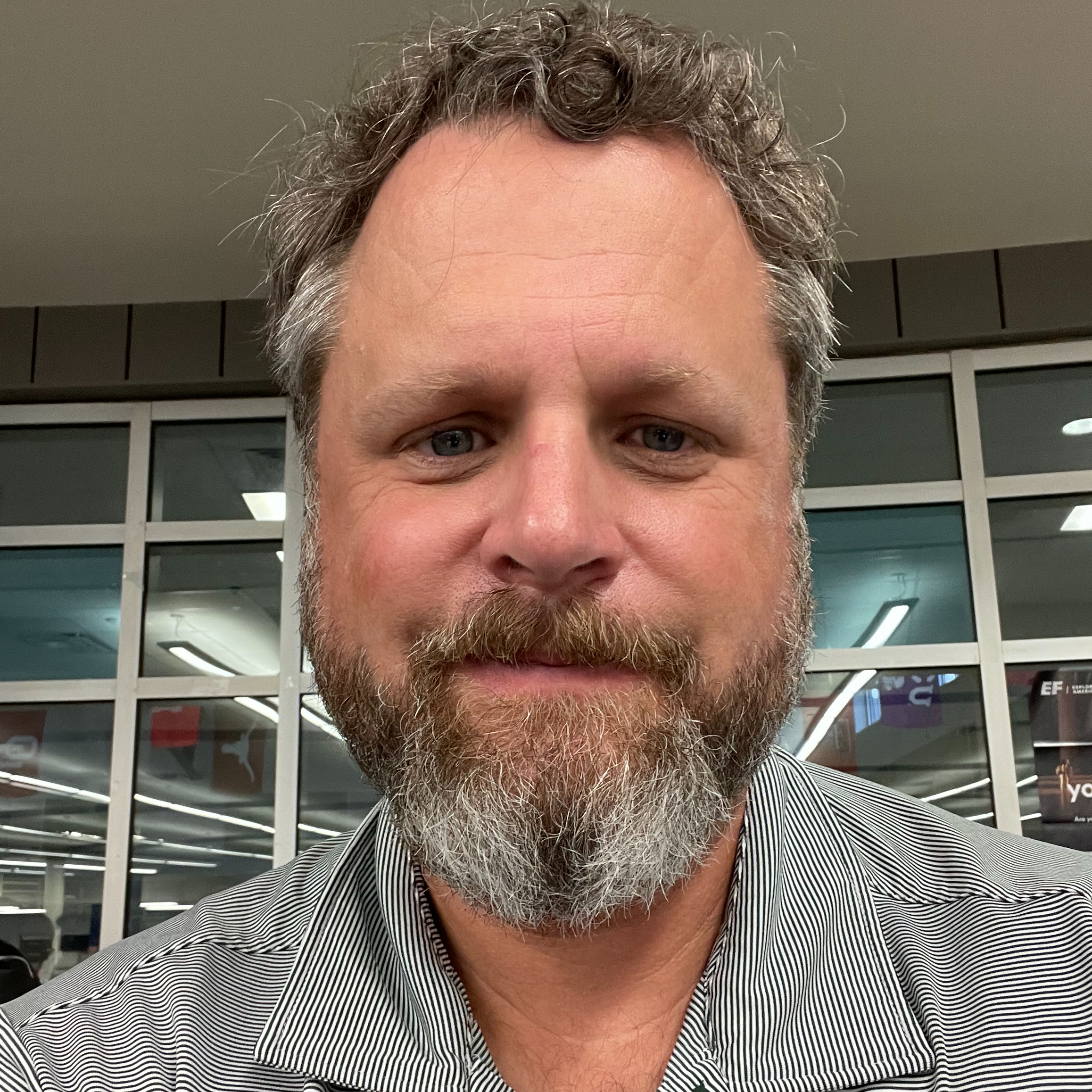 My name is Andy Thorne.  I graduated from Robinson High School in 1998.  I attended UMHb for my undergraduate degree and Concordia Irvine for my Master's.