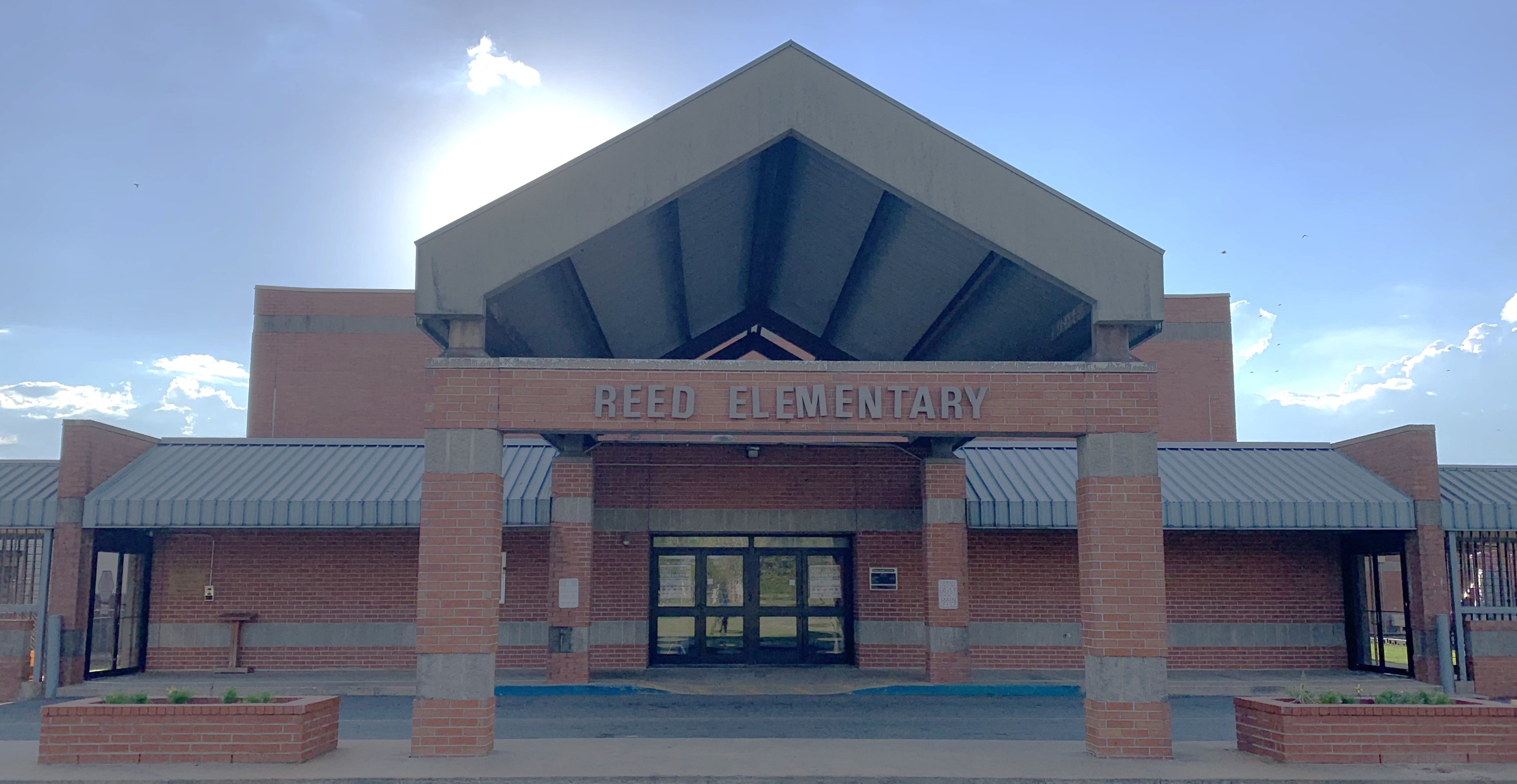 Reed School Building picture