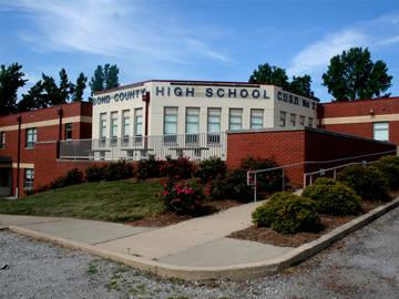 Bond Community High School Photo