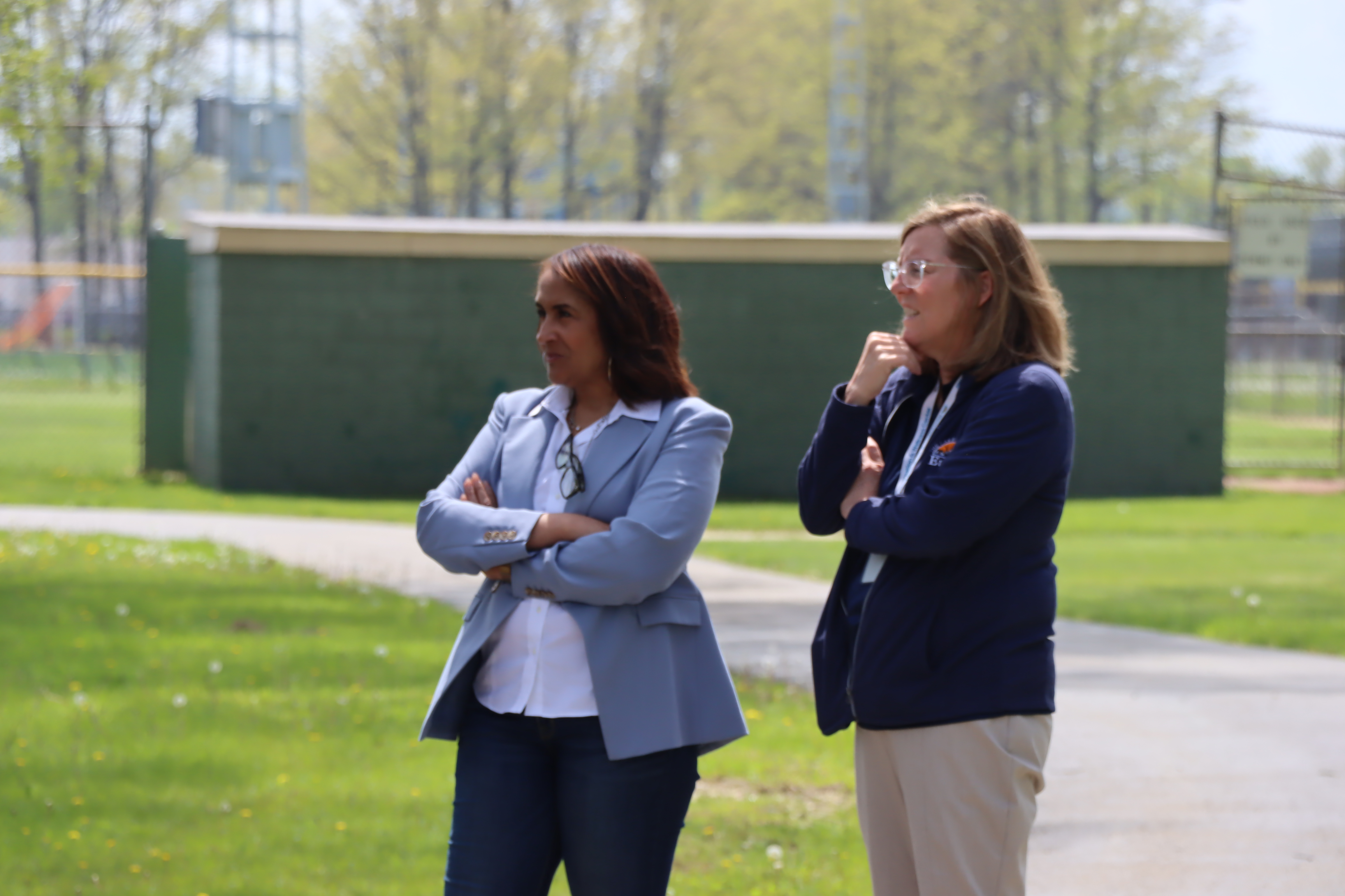 Karen Brown and Mayor Kirsten Holzheimer-Gail