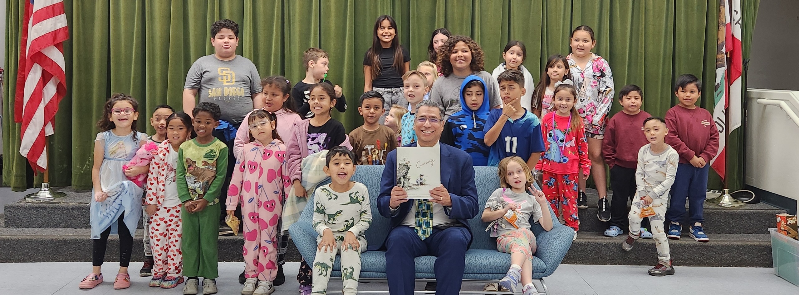 Glen View Elementary students and  Dr Luis Ibarra on Reading Night