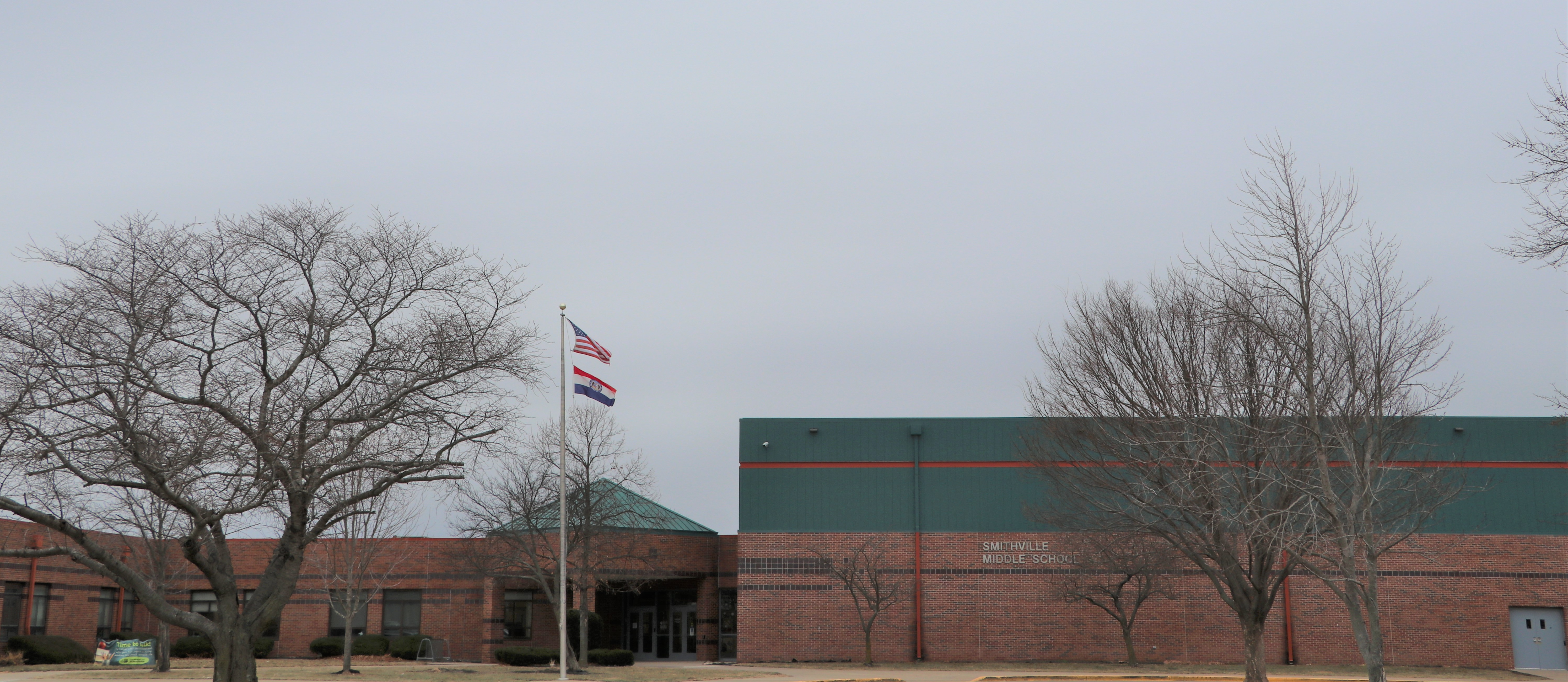 Front Entrance of Smithville Middle School