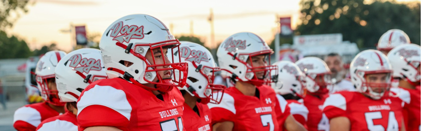 football players in red