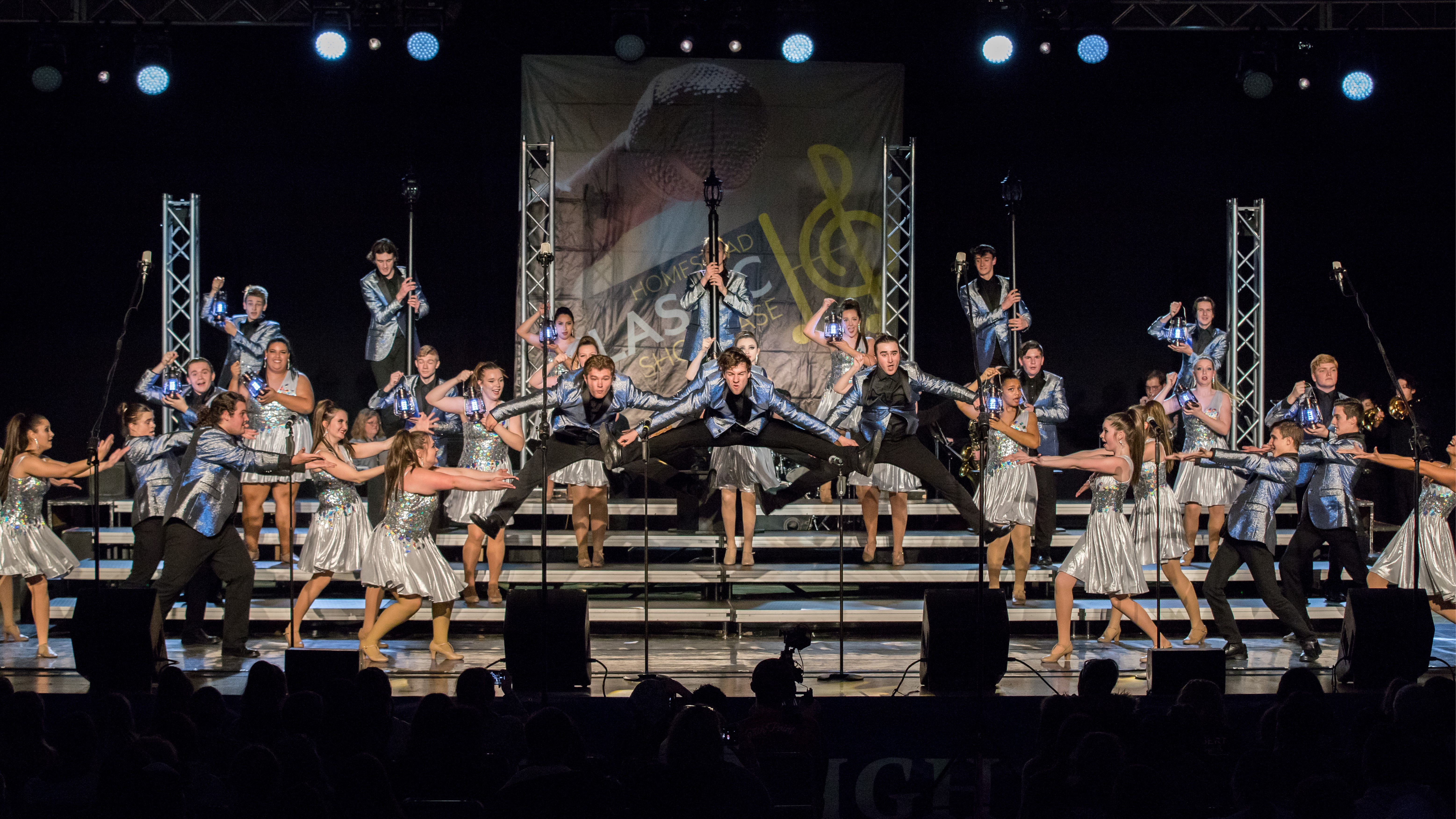 Northern Lights Show Choir In Action (photo credit-Carrie Norris Photography)