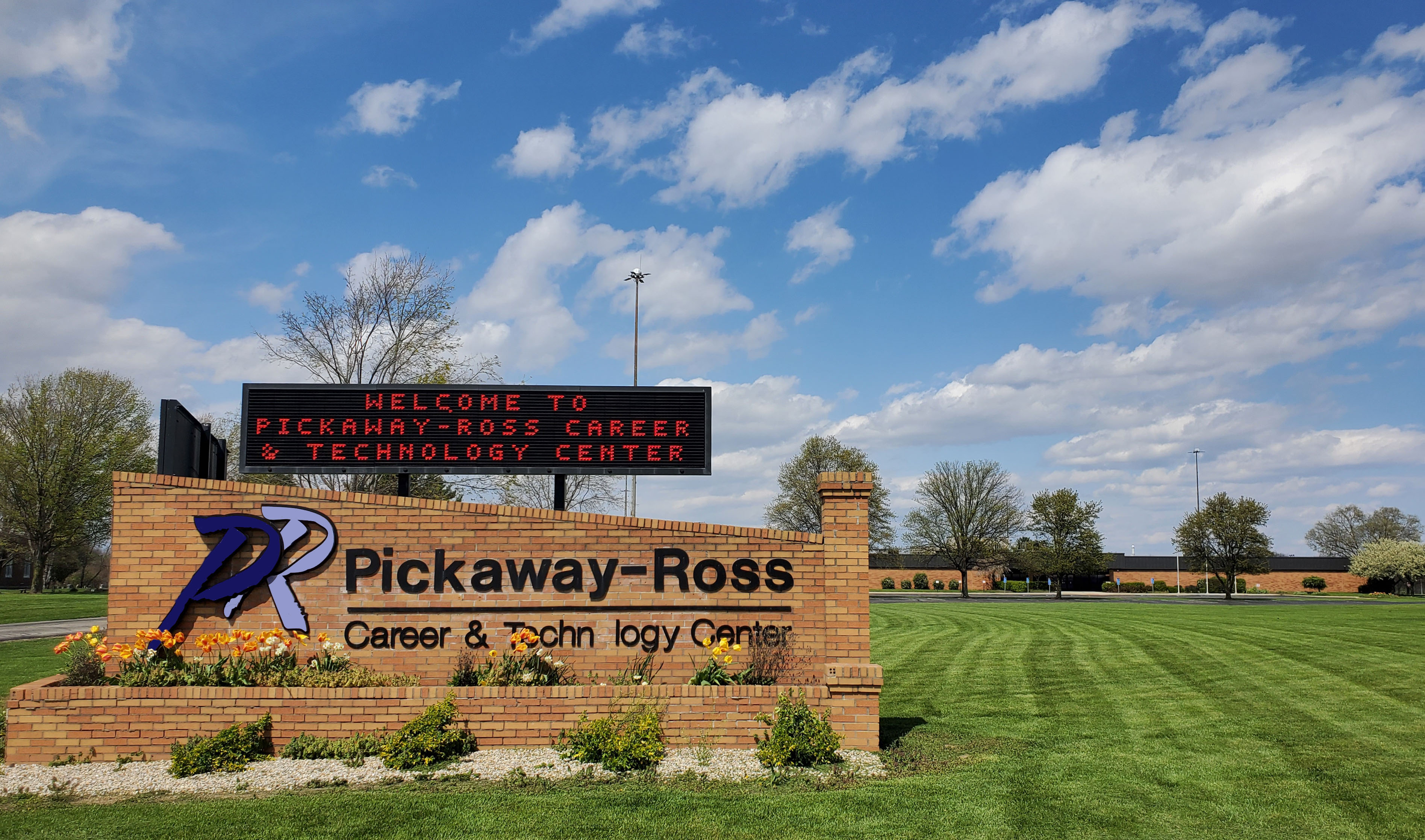 pickaway ross career and technology center street sign