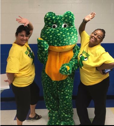 teachers with frog mascot