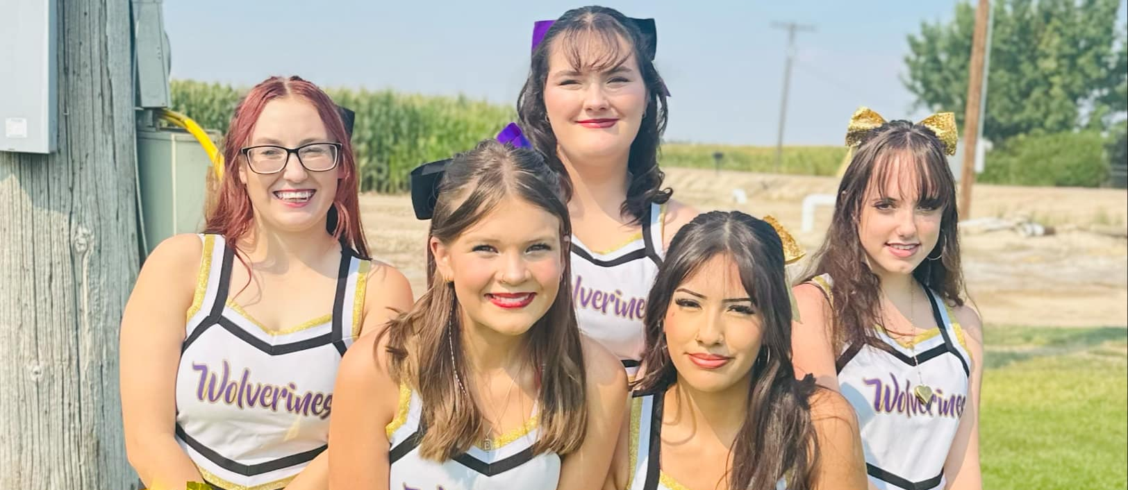 HS Cheerleading team
