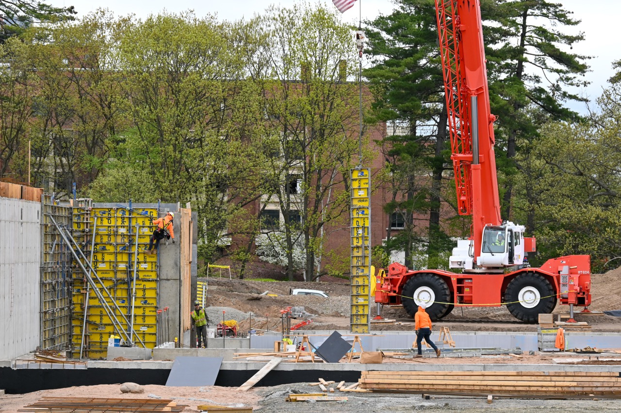 Site with heavy equipment