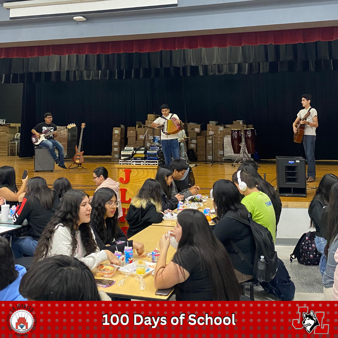 Conjunto Sol performing for 100 days of school