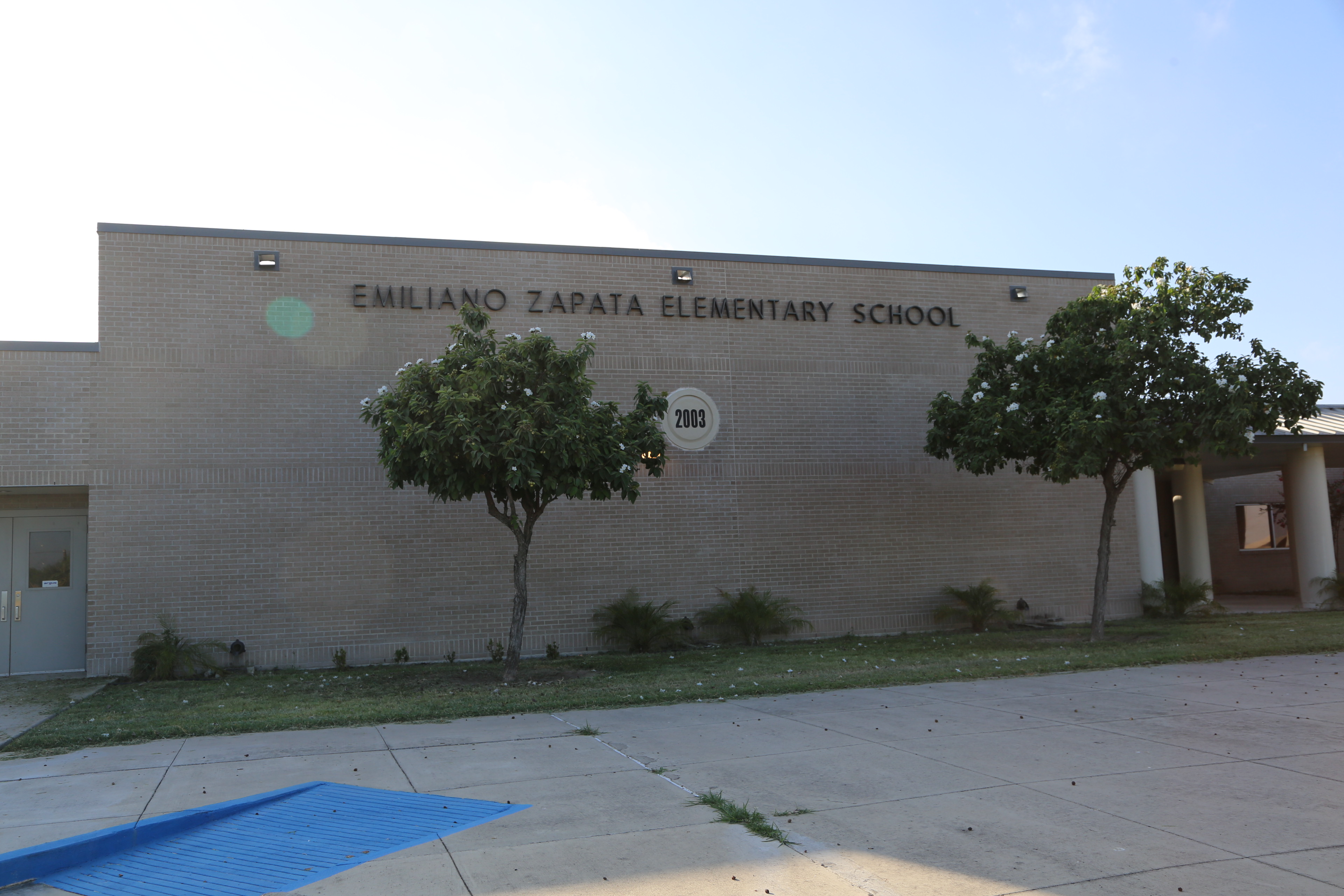 Zapata Elementary Campus Picture