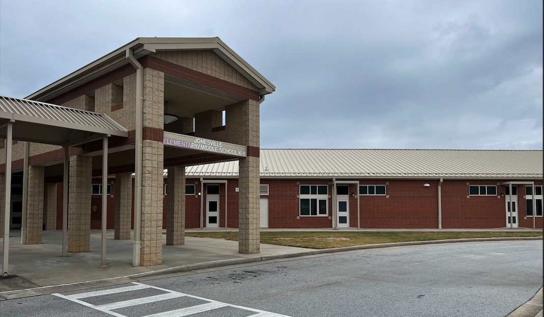 front entrance of jonesville elementary/middle school building