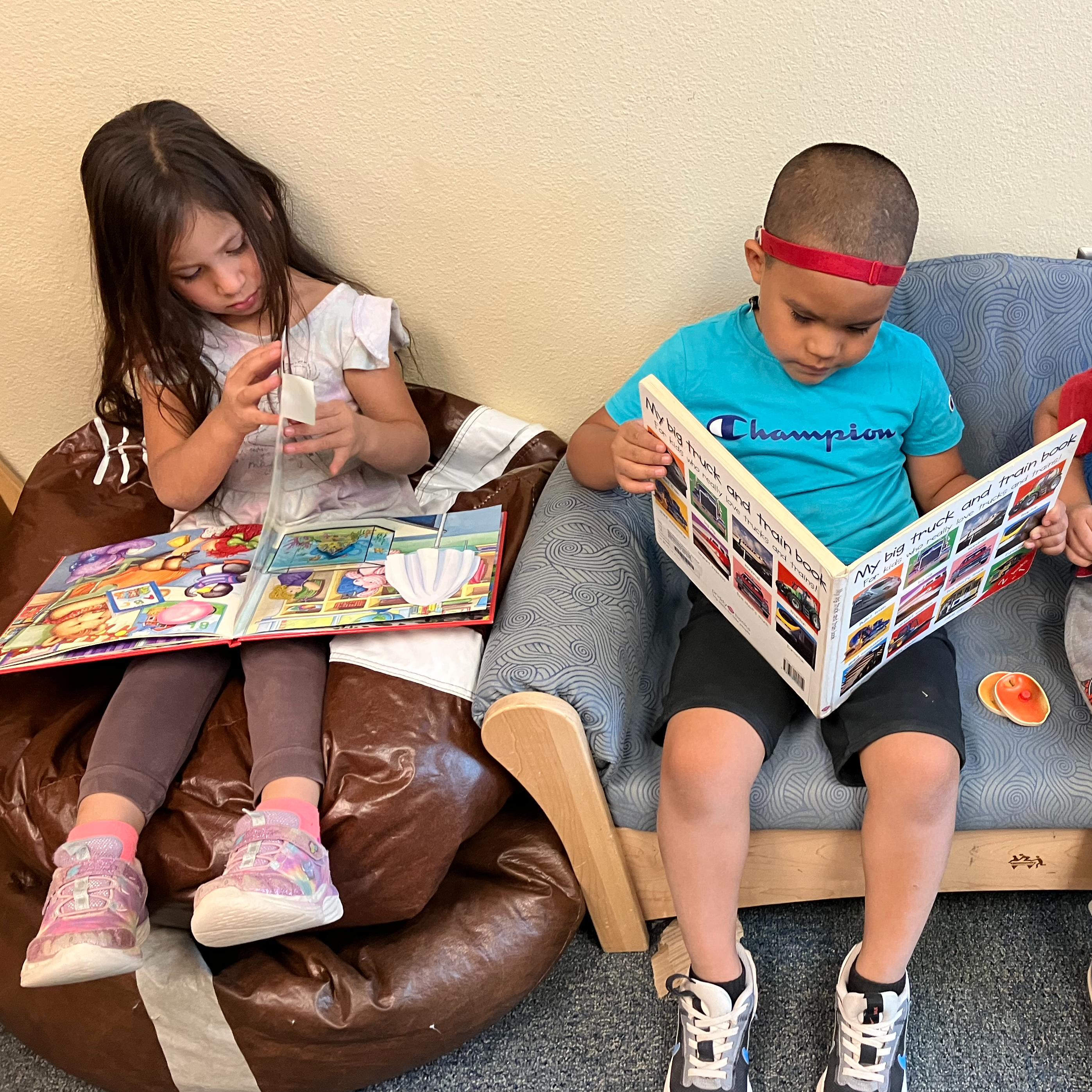 ABQ ECE students reading