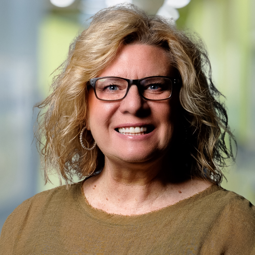 Headshot of Randi Richards-Lutz