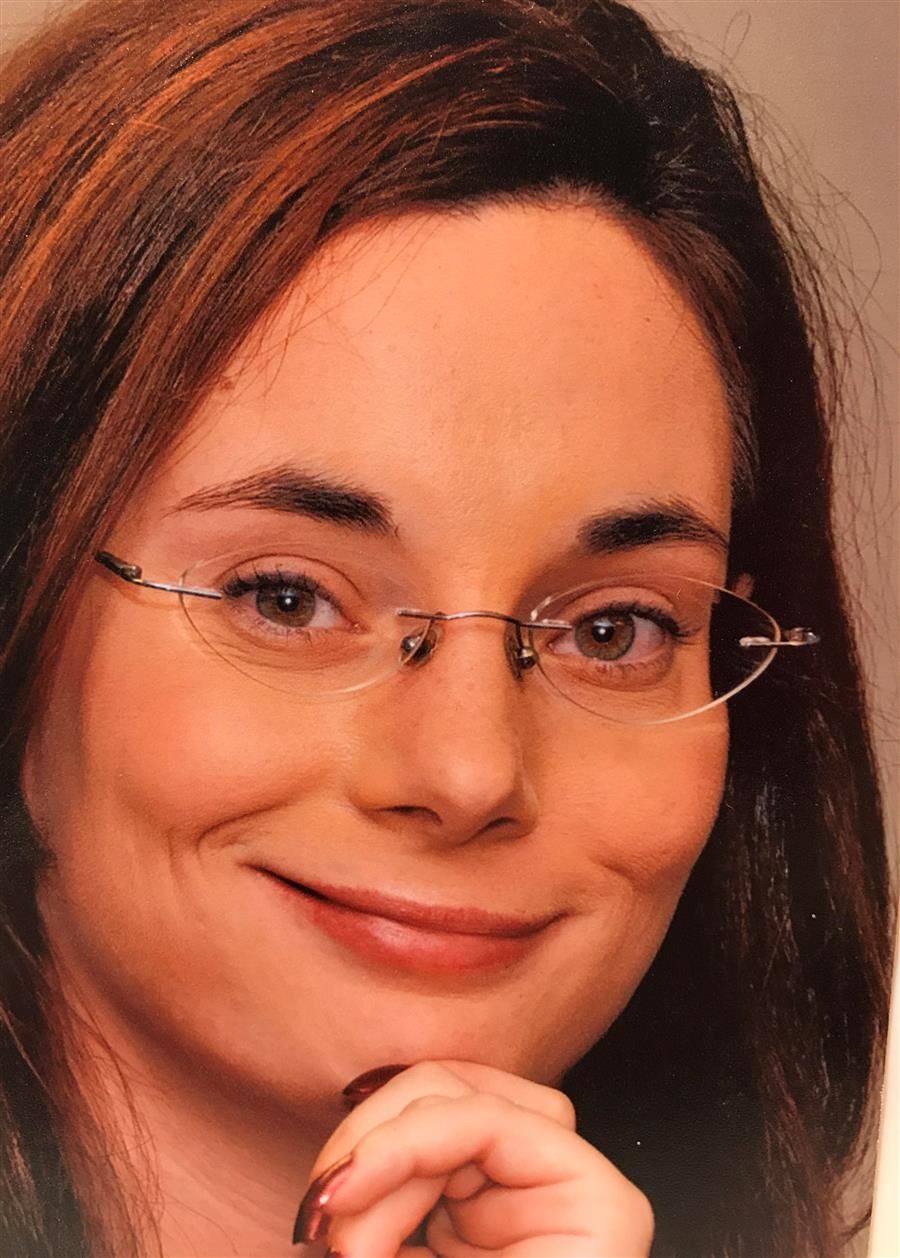 Smiling woman wearing glasses