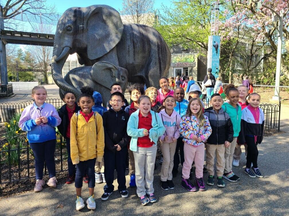Grade 2 had a fantastic time at the Philadelphia Zoo !!! Thanks to our incredible PTO for providing such opportunities for our students ♥️