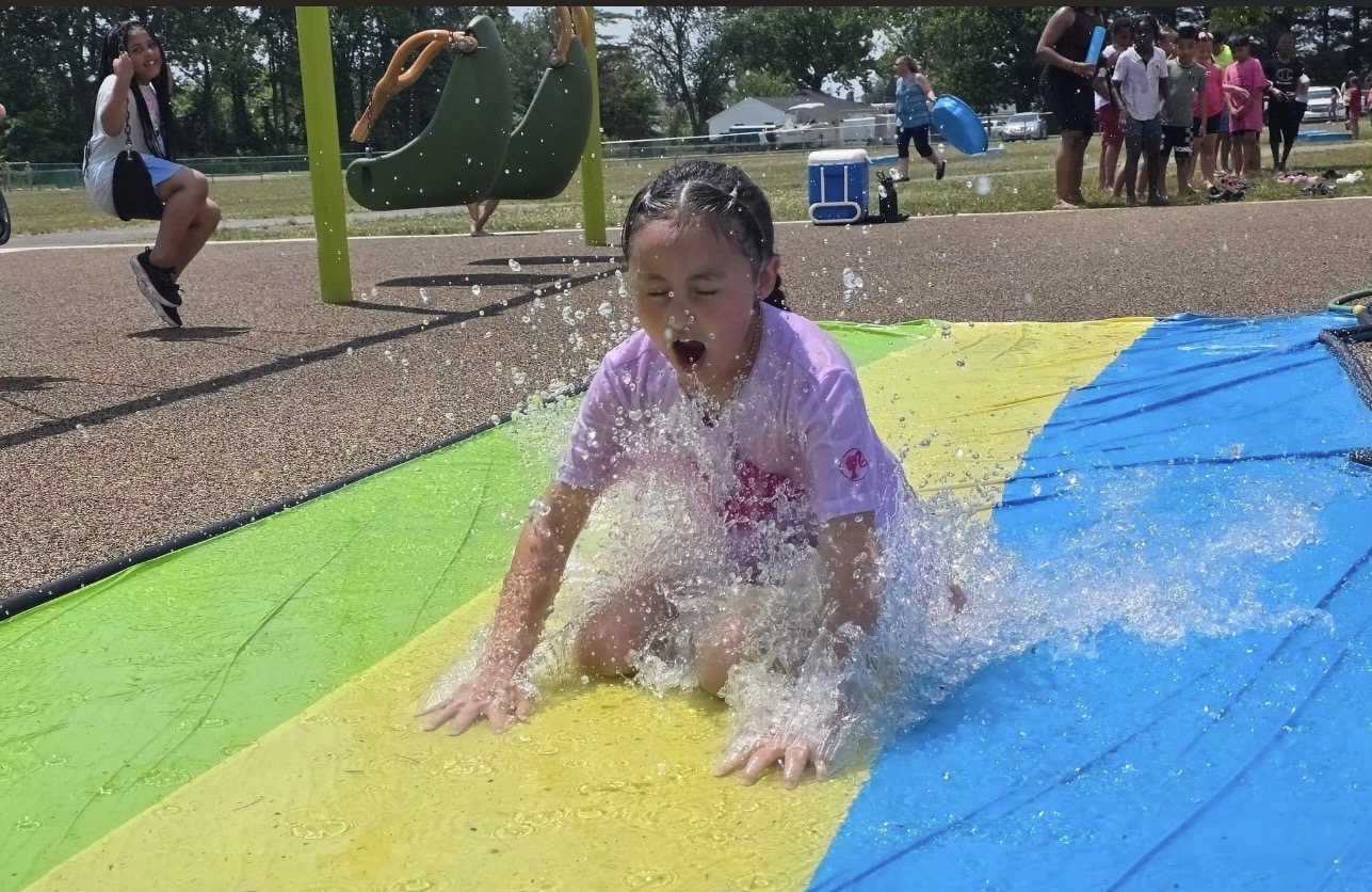 Sun, smiles, and endless waves: FSS Splash Day at its best !!!