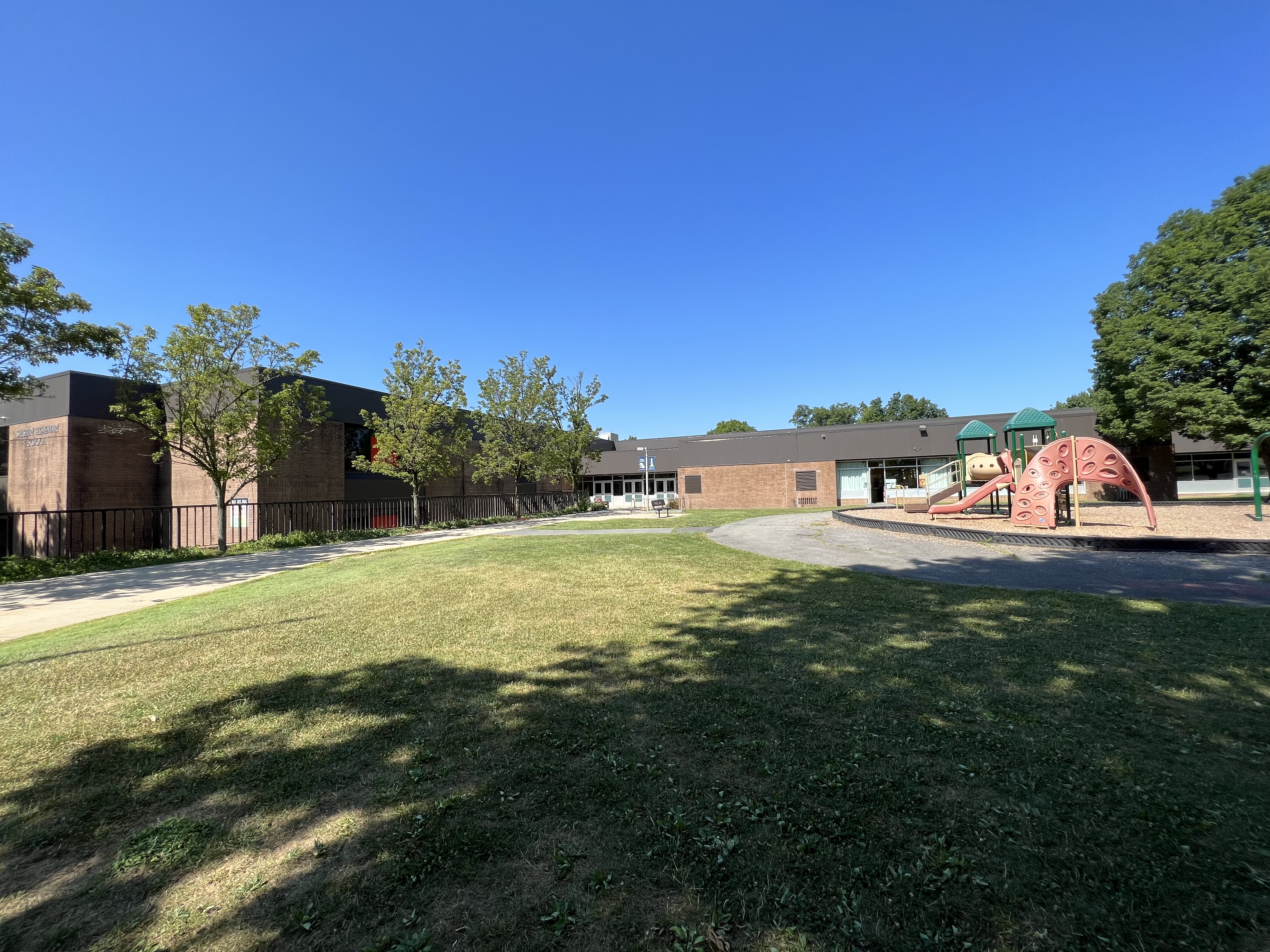 Photo of Salisbury Elementary School