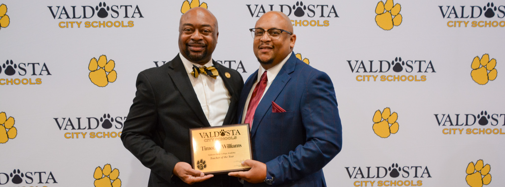 Dr. Lockhart wtih VECA Teacher of the Year