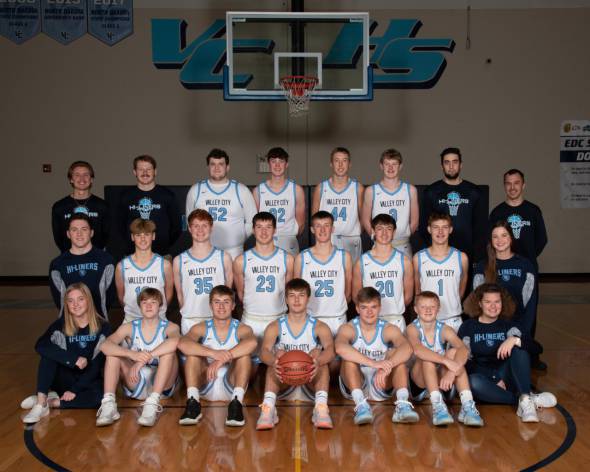 Boys Basketball Picture