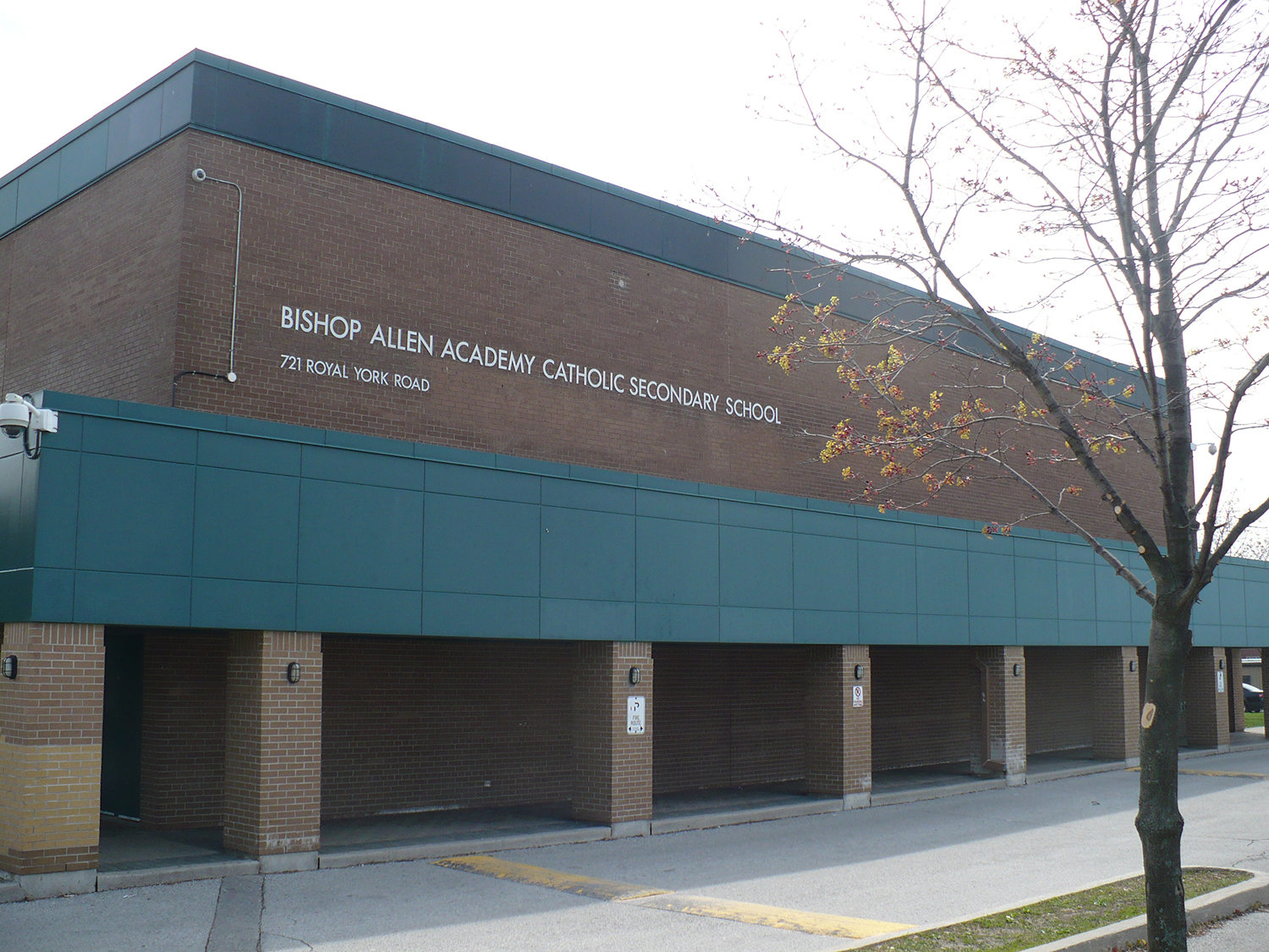 Photo of the school building.